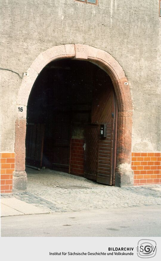 Hofeinfahrt in Grimma