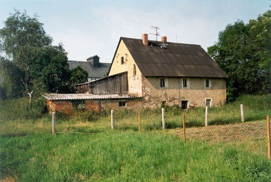 Auszugshaus mit Schuppen in Bodenbach