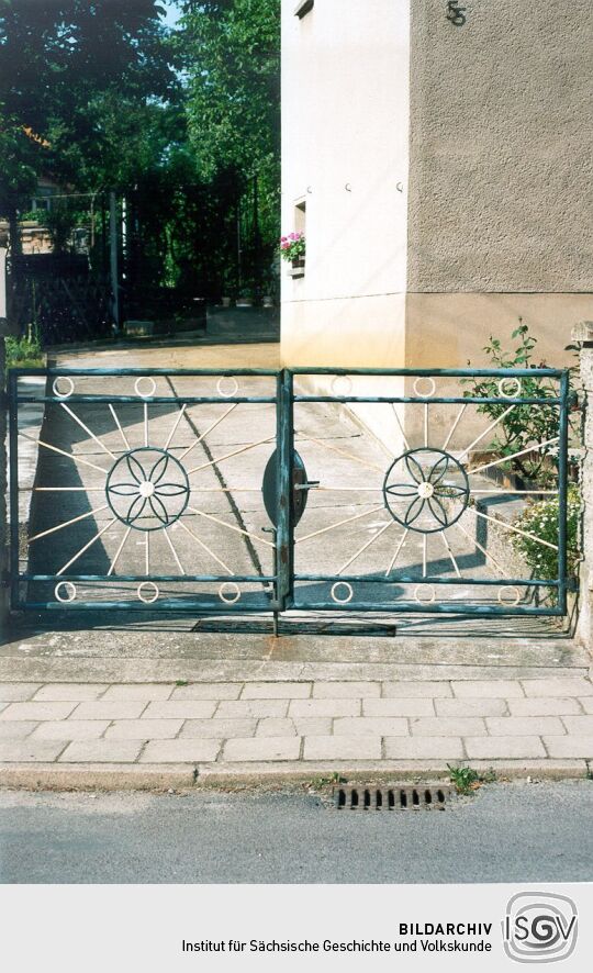 Schmiedeeiserne Grundstückseinfahrt in Colditz