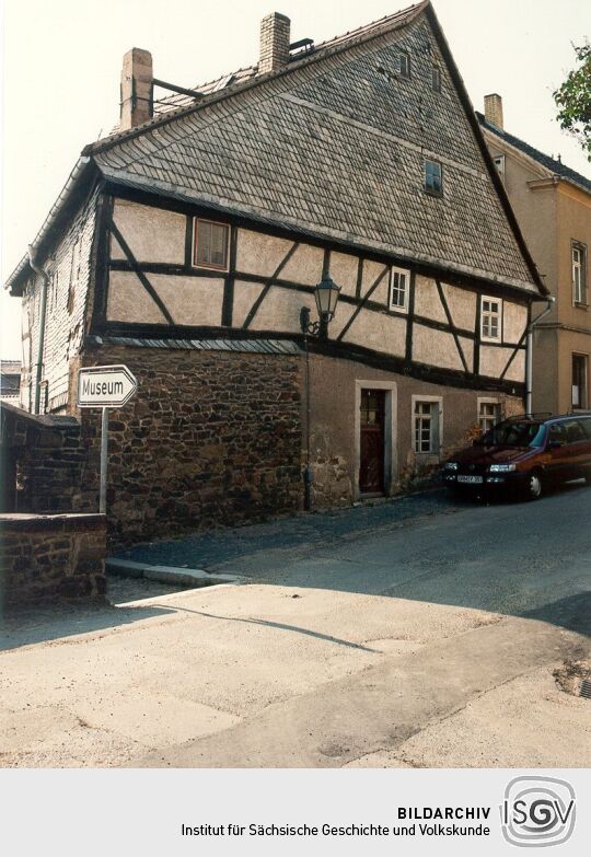 Mit Schiefer verkleidetes Fachwerkhaus in Colditz