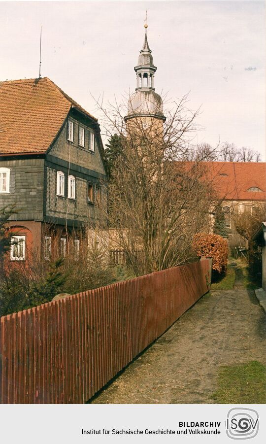 Blick zur Walddorfer Kirche