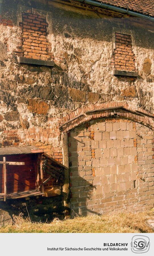 Zugesetzte Mauer einer Scheune in Ebersbach