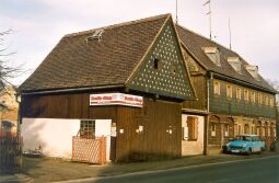 Bild: Wohngebäude und Scheune in Ebersbach