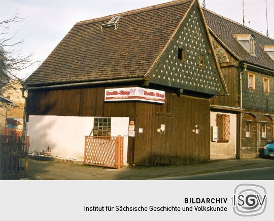 Garage mit Außenwerbung in Ebersbach