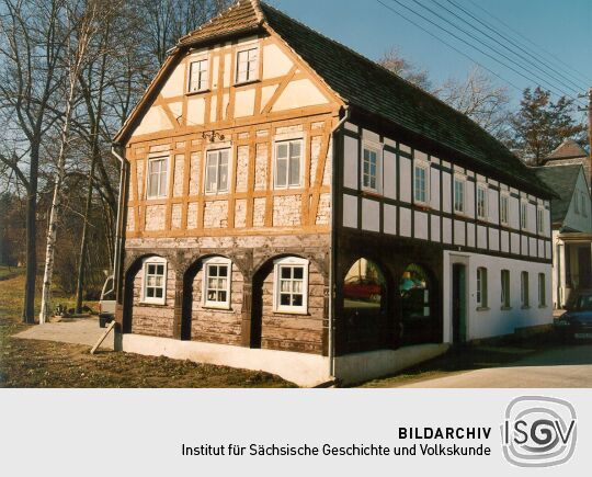 Instandsetzung eines Fachwerkhauses mit Umgebinde in Lawalde