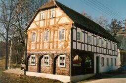 Bild: Instandsetzung eines Fachwerkhauses mit Umgebinde in Lawalde