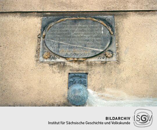 Gedenktafel an einem Seifhennersdorfer Hauseingang