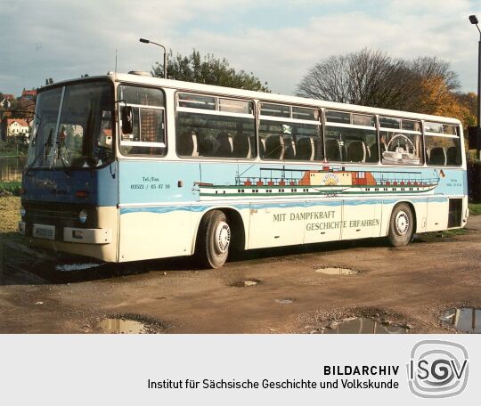 Zubringerbus der Meißner Schiffsgaststätte
