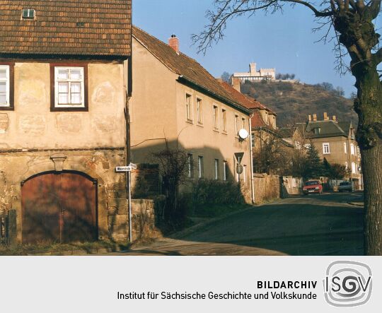 Blick zur Friedensburg in Radebeul