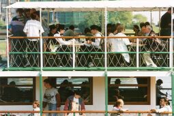 Bild: Dampfschiff " Meißen" an der Anlegestelle in Dresden