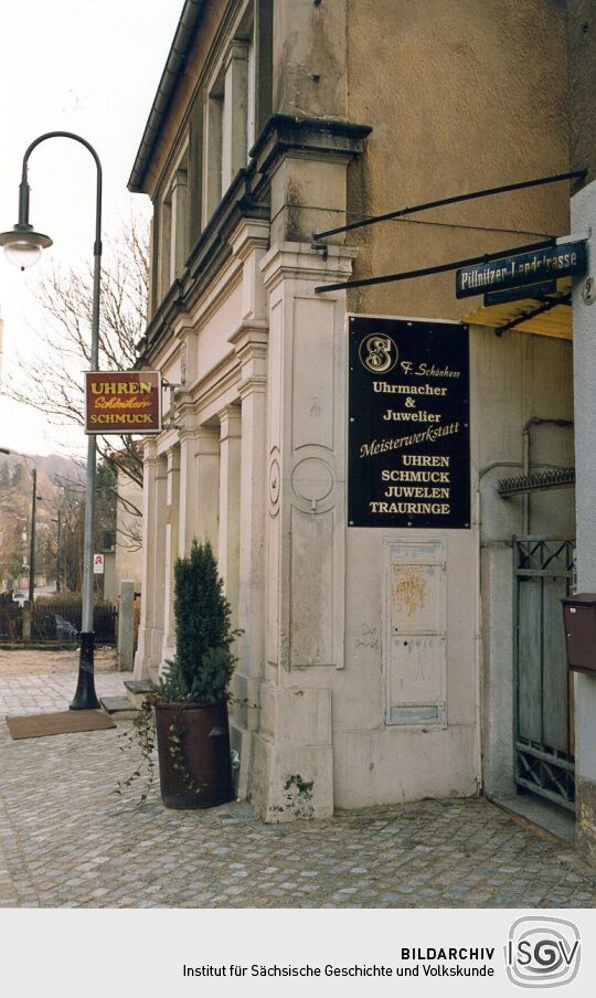 Uhrmacher an der Pillnitzer Landstraße in Loschwitz