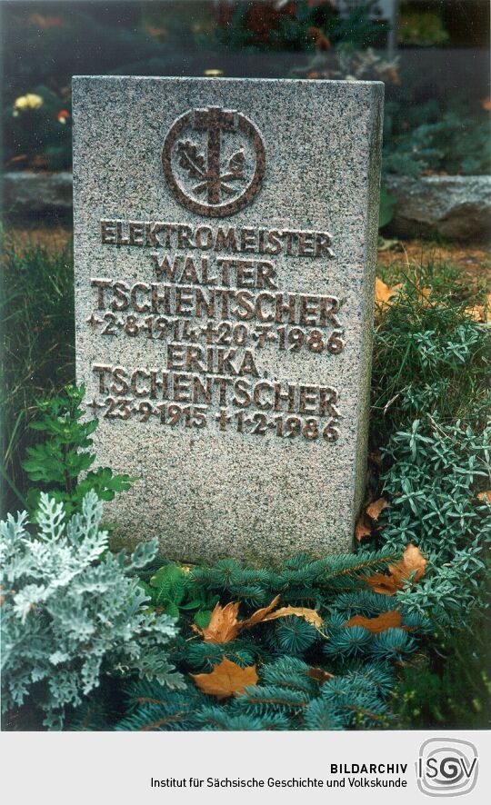 Grab auf dem Friedhof in Geising