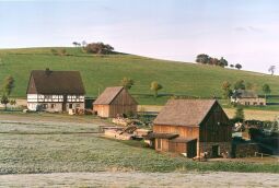 Bild: Häuser des Freilichtmuseums Seiffen