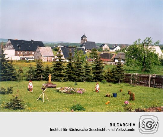 Blick zur Exulantenkirche in Zinnwald