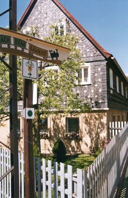 Bild: Neue Wegweiser in Obercunnersdorf