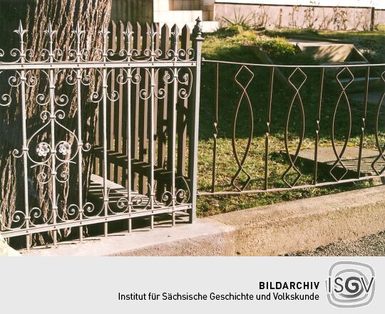 Schmiedeiserner Zaun in Leutersdorf
