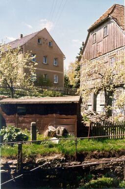 Bild: Eine alte Garage in Obercunnersdorf
