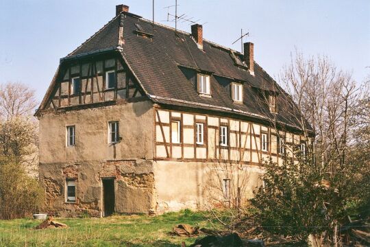 Unbewohntes Fachwerkhaus in Muckern