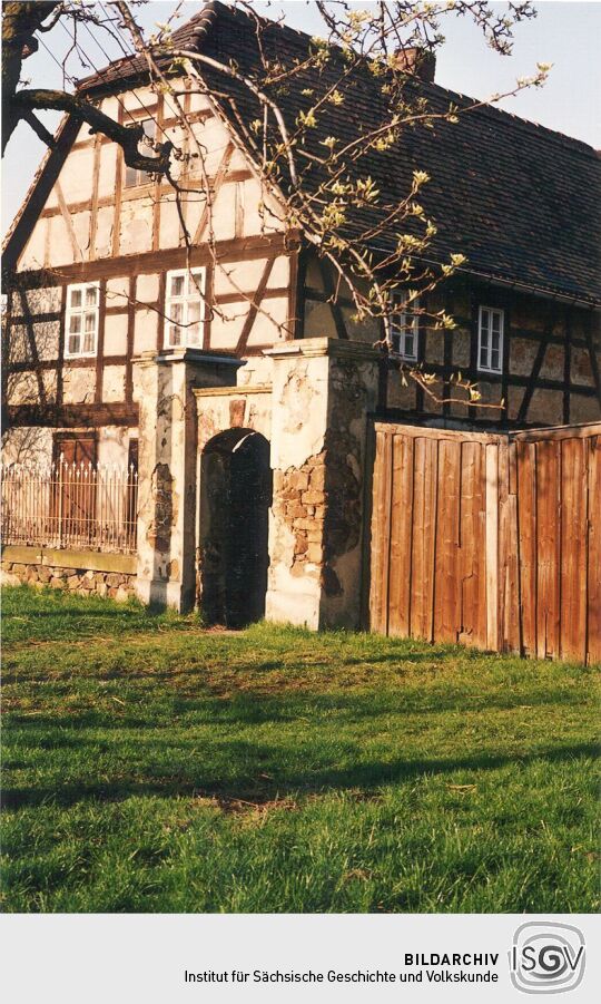 Wohnhaus eines ehemaligen Bauernhofes in Muckern