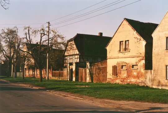 Die Dorfstraße in Muckern