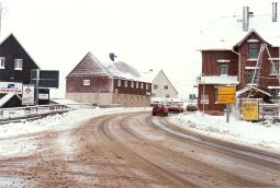 Bild: Straße zur Grenze in Zinnwald