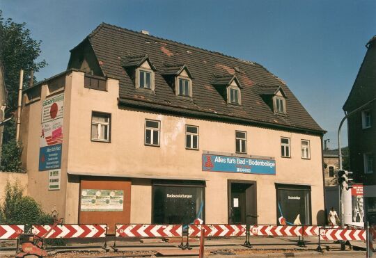 Leerstehendes Wohnhaus mit Verkaufsstelle in Freital