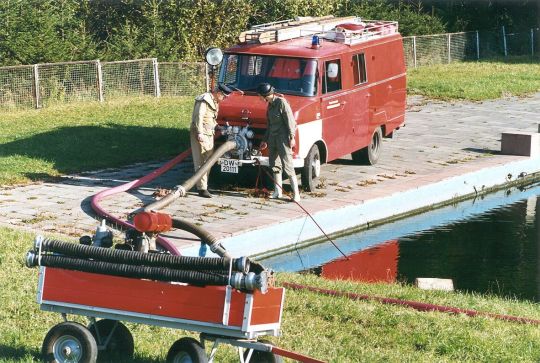 Feuerwehrfahrzeug in Hennersdorf