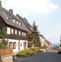 Bild: Blick auf die Altenberger Poststrasse