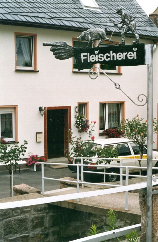 Wegweiser zur Fleischerei in Bockau