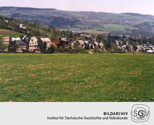 Blick auf die Bockauer Strasse in Lauter