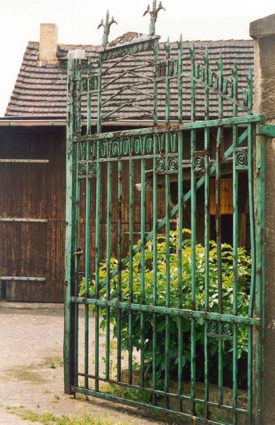 Ehemaliger Bauernhof an der Staupitzer Dorfstrasse