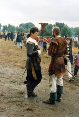 Bild: Historische Schau beim Friedensfest in Radebeul