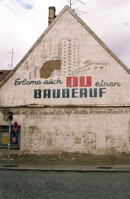 Bild: sozialistisches Wandbild in Radeberg