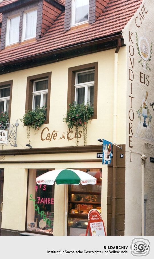 Cafe und Konditorei mit Wandbild in Stolpen