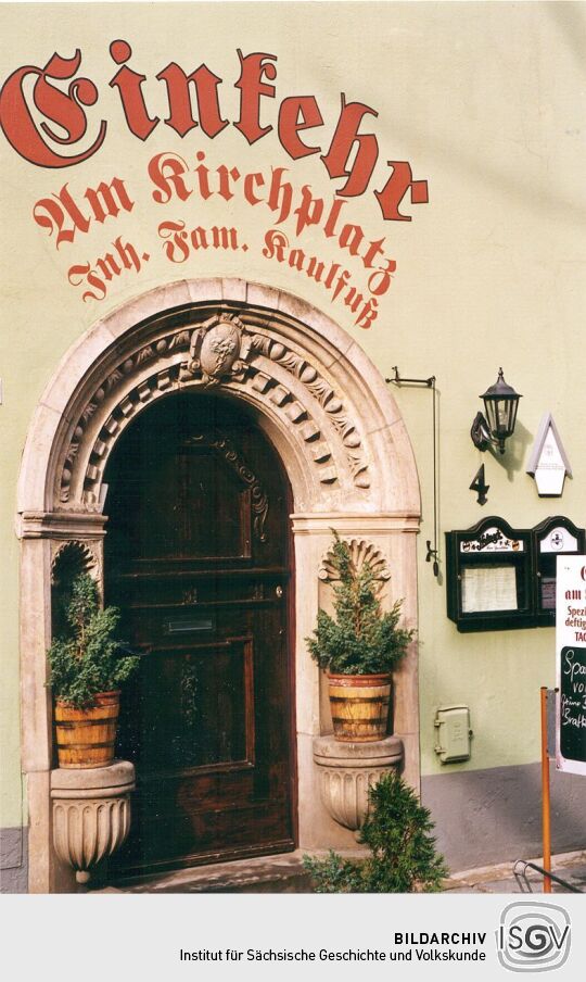 Pirna, Gaststätte Kirchplatz 4 (2009: 302821-27/ älter: 016139, 116491)