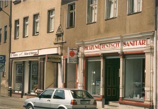 Wandrelief zwischen zwei Häusern in Döbeln