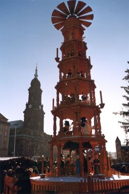 Bild: Striezelmarkt in Dresden
