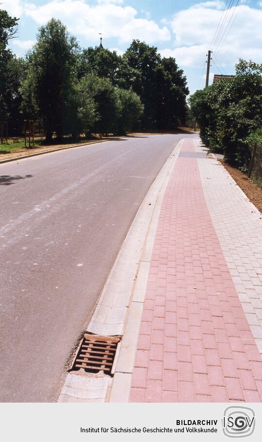 Neue Dorfstraße in Sausedlitz