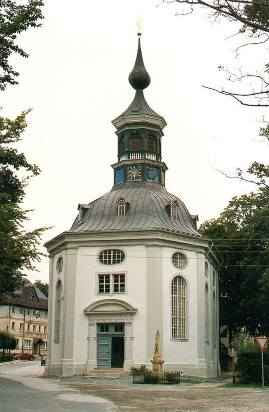 Kirche in Carlsfeld