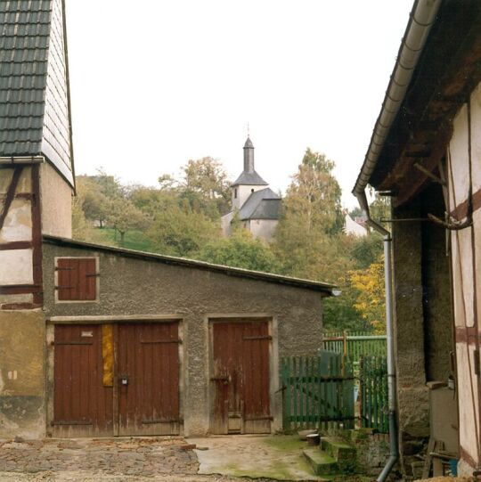 Blick zur Seifersdorfer Kirche