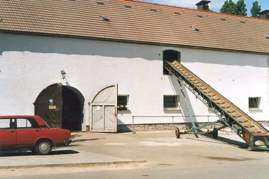 Scheune des Ritterguts in Löbnitz