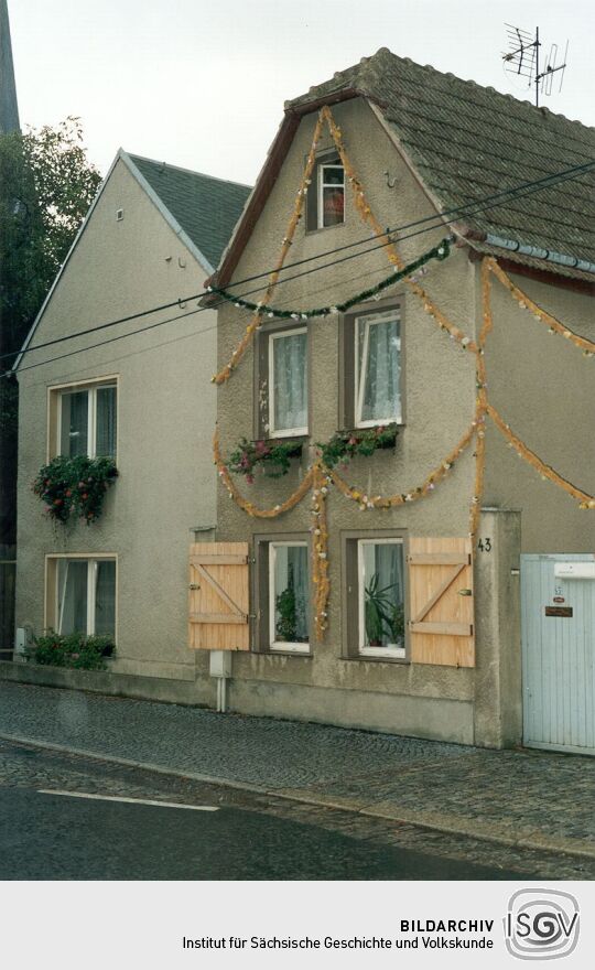 Geschmücktes Wohnhaus in Kötzschenbroda