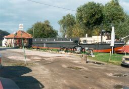 Bild: Historisches Schiffsgaststätte in Meißen Siebeneichener Straße