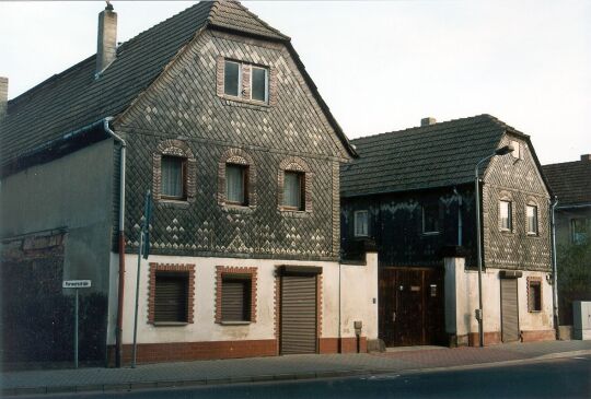 Mit Schiefer verkleideter ehemaliger Bauernhof in Radebeul