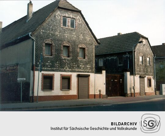 Mit Schiefer verkleideter ehemaliger Bauernhof in Radebeul