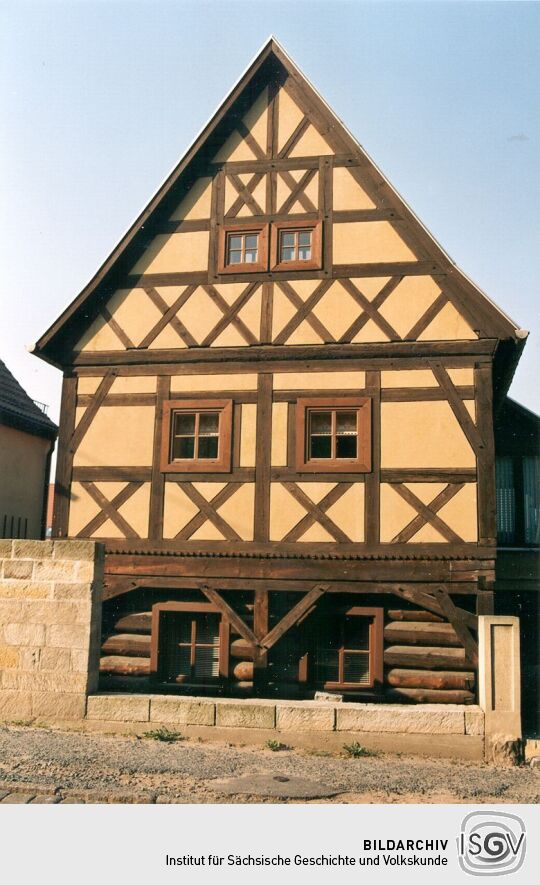 Umgebindehaus mit Fachwerk in Dresden-Wachwitz