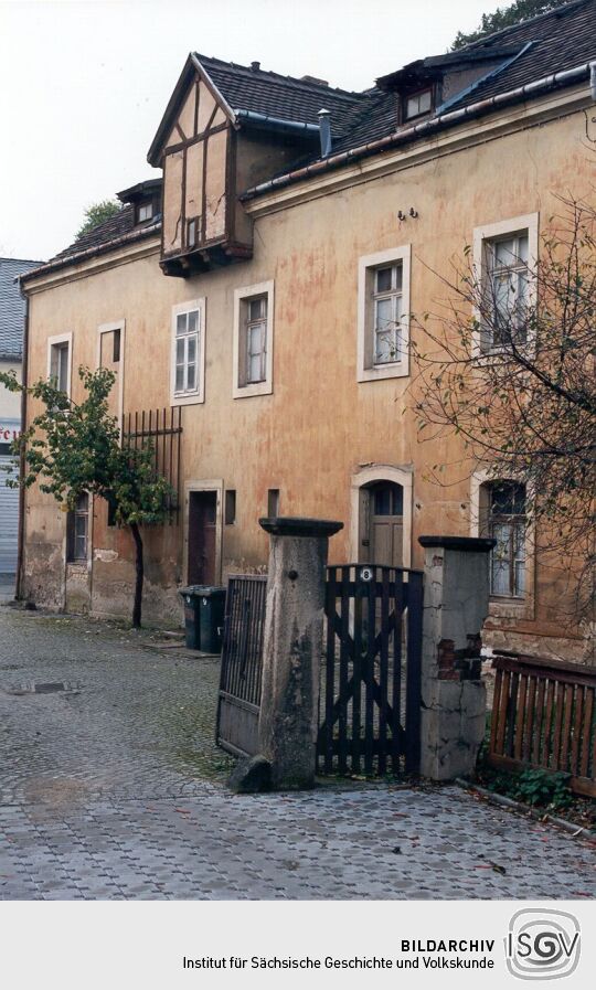 Wohnhaus mit kleinem Fachwerkgiebel in Cossebaude