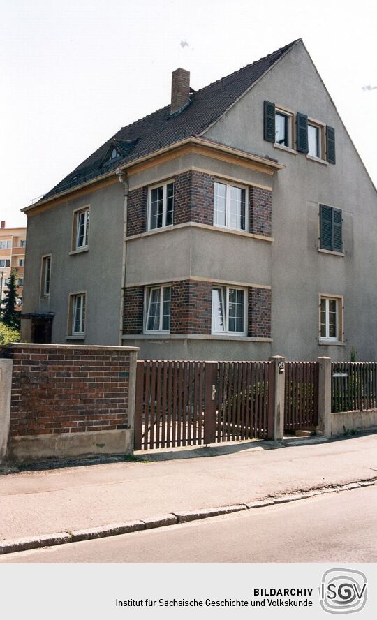 Wohnhaus mit Verzierung aus Ziegeln in Radebeul