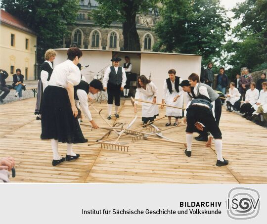 Bauerntanz zum Friedensfest in Radebeul