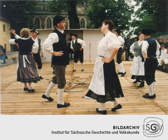 Bauerntanz zum Friedensfest in Radebeul